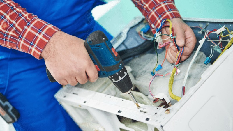 Kızılcahamam Buderus Buderus çamaşır makinesi kart tamiri – Su almama arızası orijinal parça ile giderildi. - Teknik servis örneği
